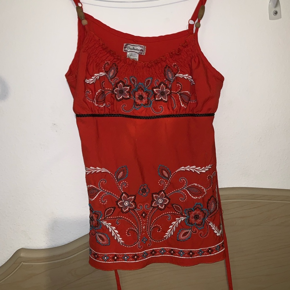 Super cute tank top 🤩